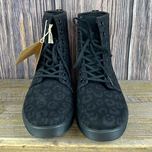 Nwt Dr Martens Sheridan Canvas Boots 